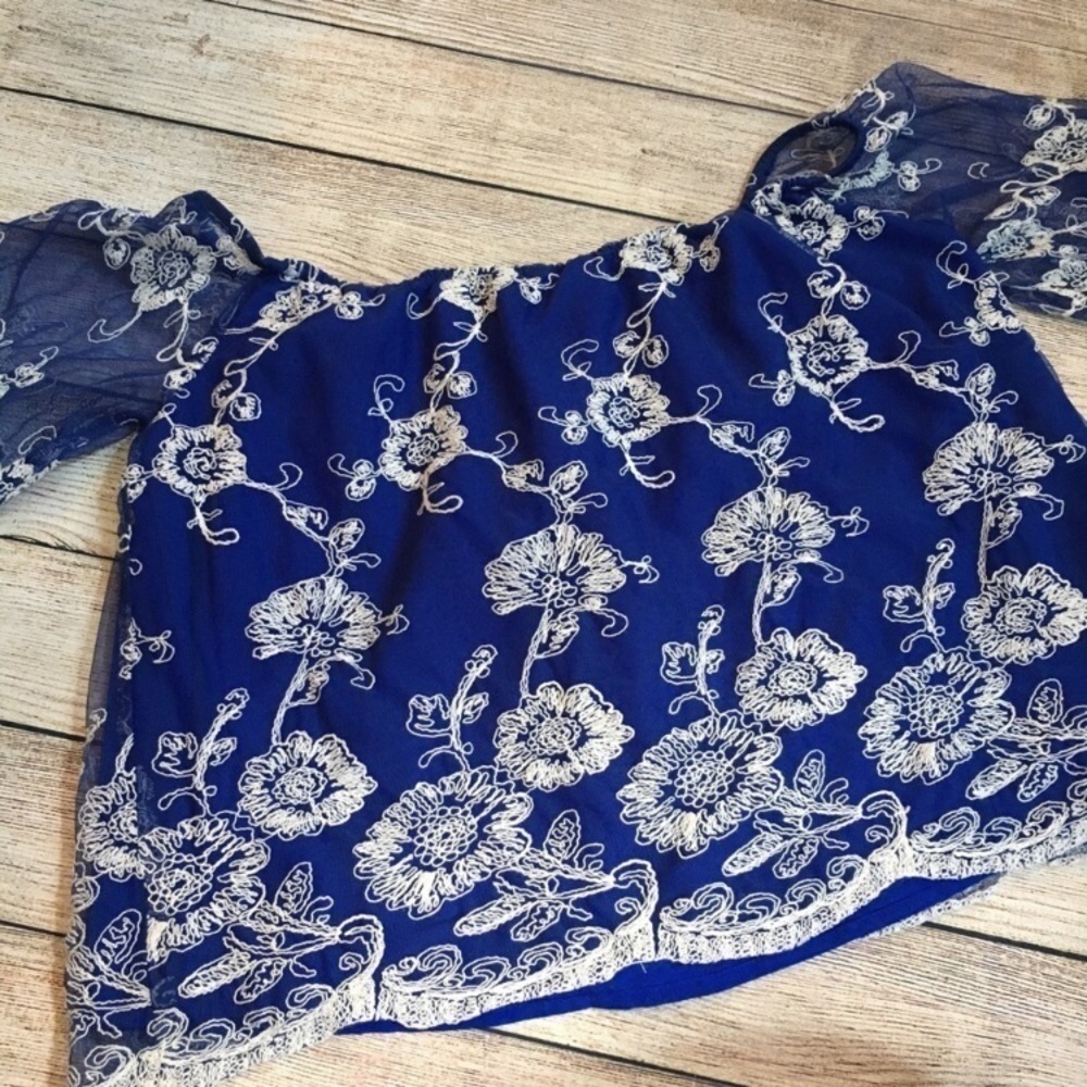 LOVERS+FRIENDS Life’s a beach floral blue top S - Picture 7 of 9